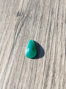3.65ct TEAR-DROP SHAPED INDONESIA GEM SILICA CABOCHON