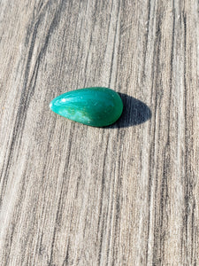 3.65ct TEAR-DROP SHAPED INDONESIA GEM SILICA CABOCHON